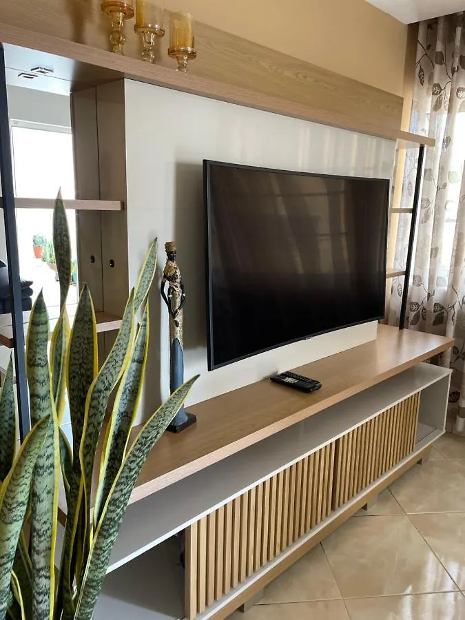 Apartamentos Avenida Praia Apartment